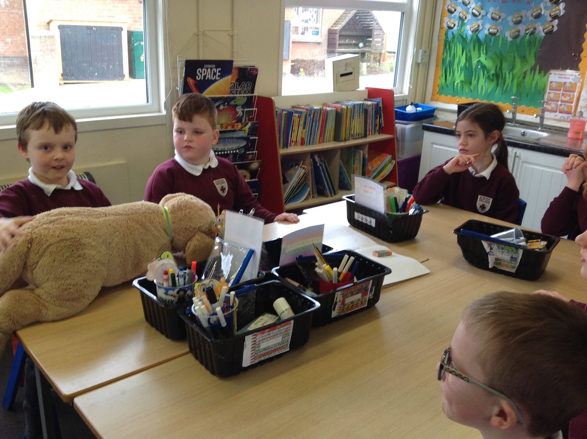 stfaghks1's tweet photo. Thank you to Joanne from @DogsTrust for teaching us how to stay safe with our dogs. https://t.co/GP2ZPy6ZKP