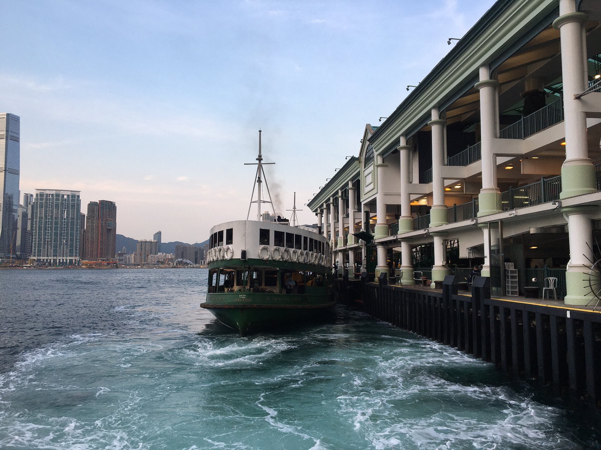 irislshangxx's tweet image. ⛴ #StarFerry accumulated $70m in the red in the past 2yrs. “Losses hv far exceeded the total assets, can’t repay the loans even after 2047.” from the GM ytd.
Some loyal pax told me, it’s been an habit to them &amp;amp; unique icon to #HK, it’s a pity if they close down due to #Covid19.