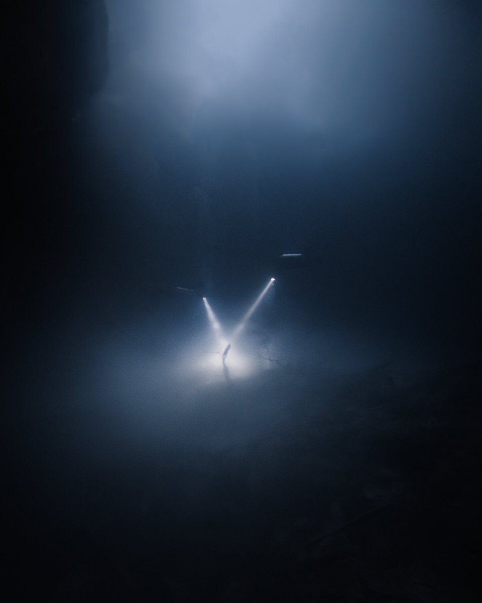 cinnadine's tweet photo. The deep blue 🧜‍♀️ 

https://t.co/PmiVSbRboc https://t.co/cIxdT31Uul