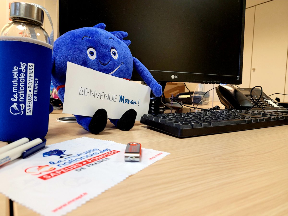 APineau_MNSPF's tweet photo. [BIENVENUE À…] notre nouvelle chargée de sponsoring et de communication, Manon, qui rejoint ce jour la super, l’extraordinaire, la créative, la dynamique #team Communication et Marketing de la @MNSPF😁
#NouvelleRecrue #welcome #communication #sponsoring #mutuelle #pompiers https://t.co/iKaXEDSHYJ