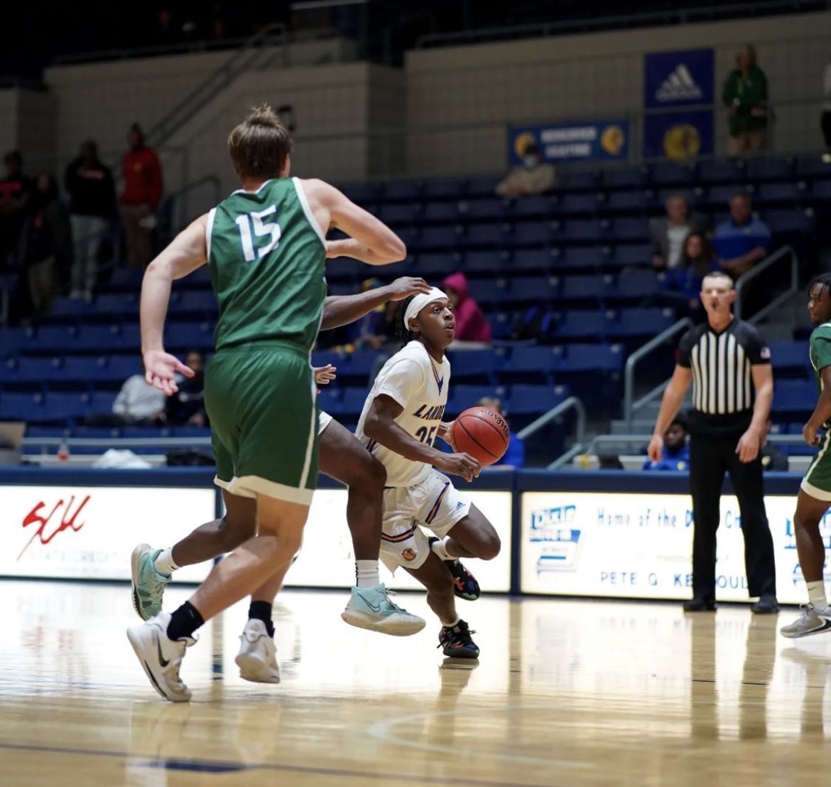 Xavier Allen (@zave35) on Twitter photo 