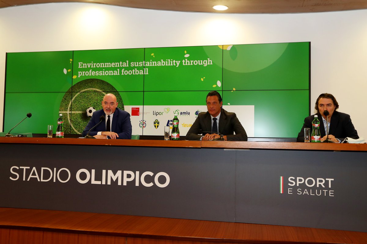FIGC's tweet photo. Concluso a Roma il progetto #LifeTackle coordinato da @SantAnnaPisa #Brunelli: “Percorso essenziale per giungere ad azioni concrete capaci di migliorare la nostra vita”.

🔎https://t.co/HiE8OTIWta
🎞️ https://t.co/QAiXAuOhPd
📷https://t.co/BFdWJHY1N2 https://t.co/6USBnWpcGW