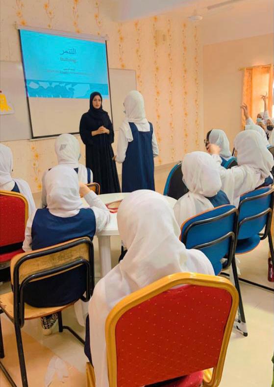 نفذت دائرة التنمية الإجتماعية بالخابورة يوم الثلاثاء بتاريخ 15/3 /2022م ورشة تدريبية  بعنوان "إدارة التنمر" 
لعدد من الطلبة بمدرسة جمانة بنت أبي طالب