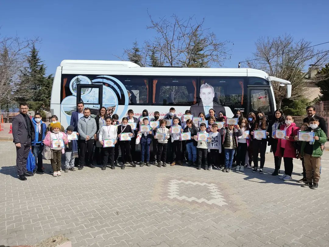 SaraylarM's tweet photo. İlçe birincilerinin belirlendiği müsabakalar sonunda öğrenciler ödüllendirildi. Dosthane geçen yarışmalar sonucunda öğrencilerimiz farklı okulların öğrencileri ile tanışma ve kaynaşma fırsatı elde etmiş oldu.

@TC_Marmara
@MarmaraMem
@suleymanaksoy_1
@MarmaraAdalar https://t.co/Tzj7ofxEAG