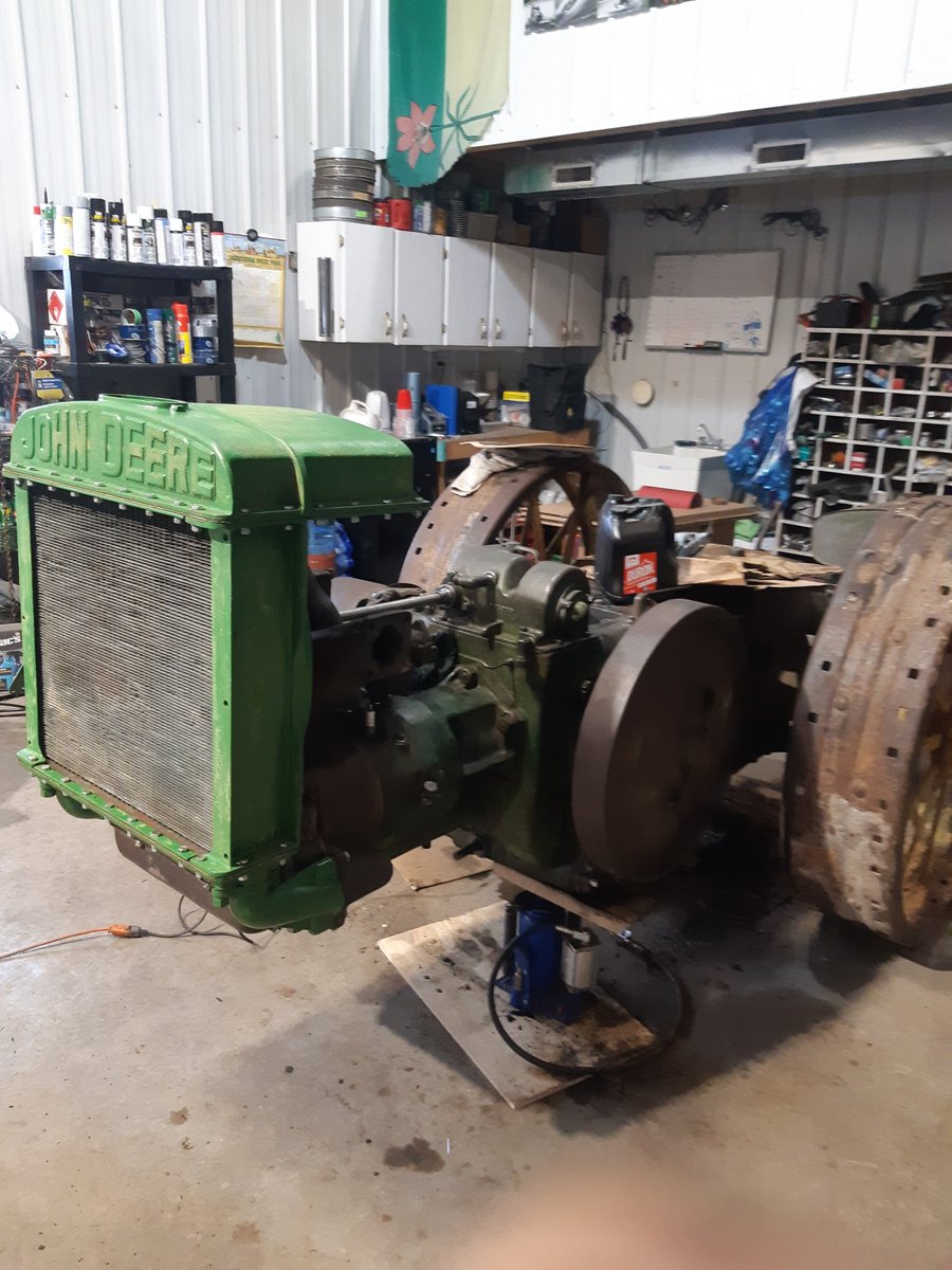 lstockbr's tweet photo. Rebuilding our families 1936 @JohnDeere D and needed some crankbearing shims.

 @WURTH_USA "Brake and Parts Cleaner" was just the ticket. 

 @theWurthGirl 's products do far more than just what's on the label. https://t.co/ogAW0VFUCK