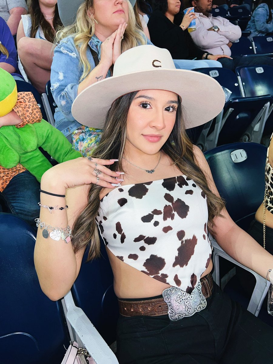 osmaaag's tweet photo. rodeo things 🤠 https://t.co/39Gu2fU7sj