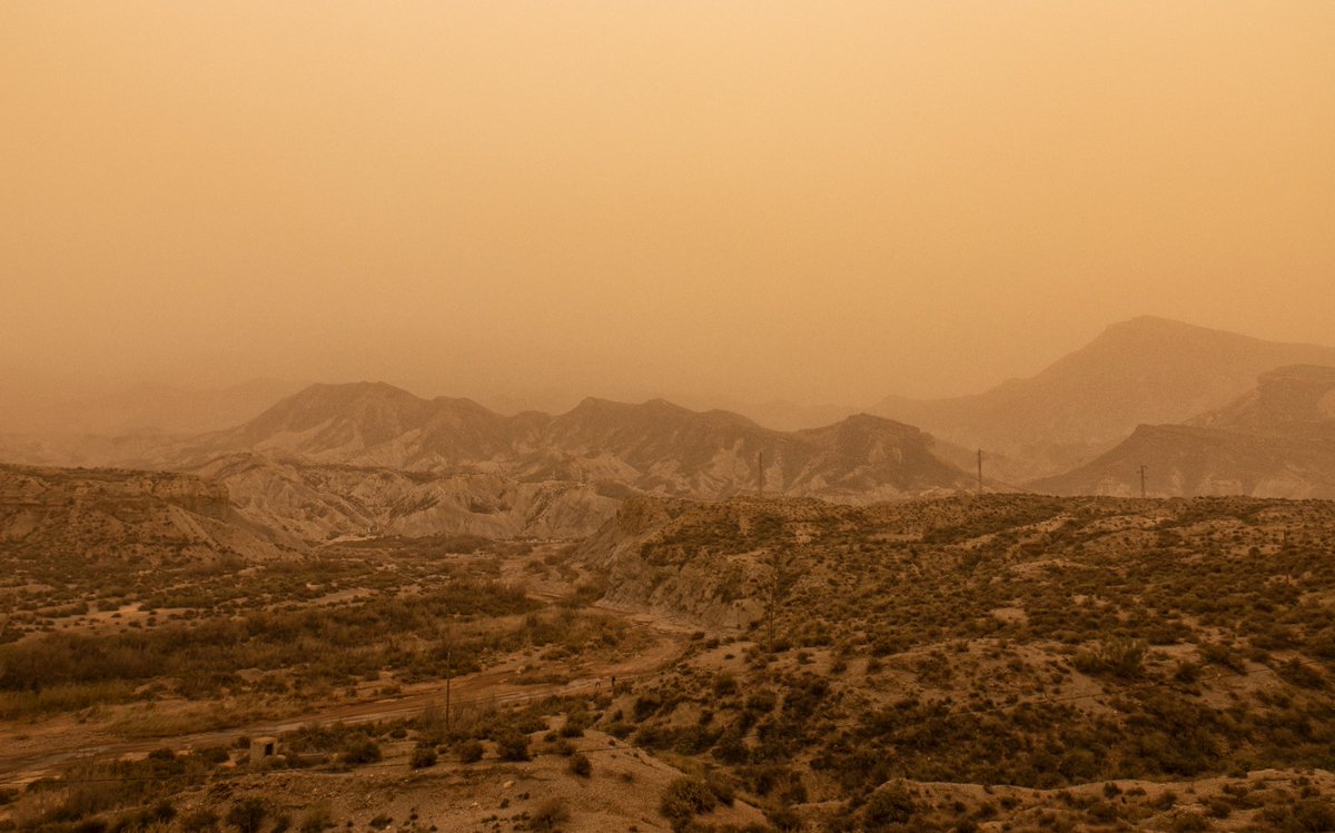 Desierto de Tabernas con calima de la borrasca Celia <a href="/ElTiempo_tve/">El Tiempo en TVE</a>