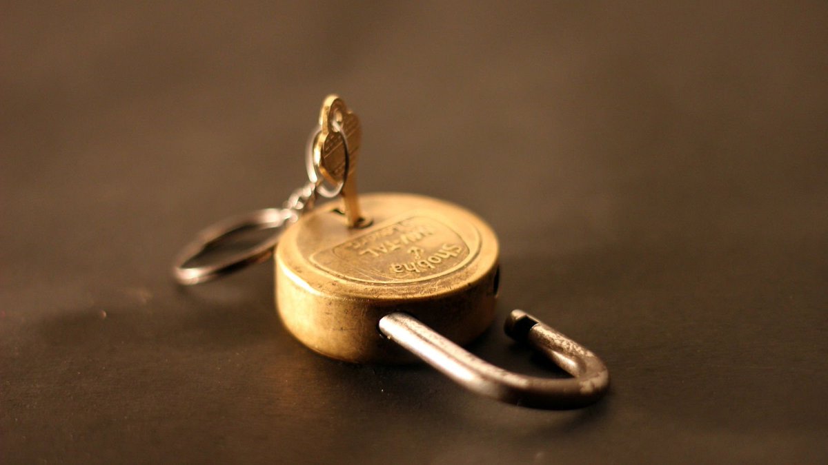 ThomasKurth_ch's tweet photo. Free decryptor released for HermeticRansom victims in Ukraine #BleepingComputer #CyberSecurity #Security #ITSecurity #Hacking 

https://t.co/xqVgQujTD8 https://t.co/ia1kyJYFhh