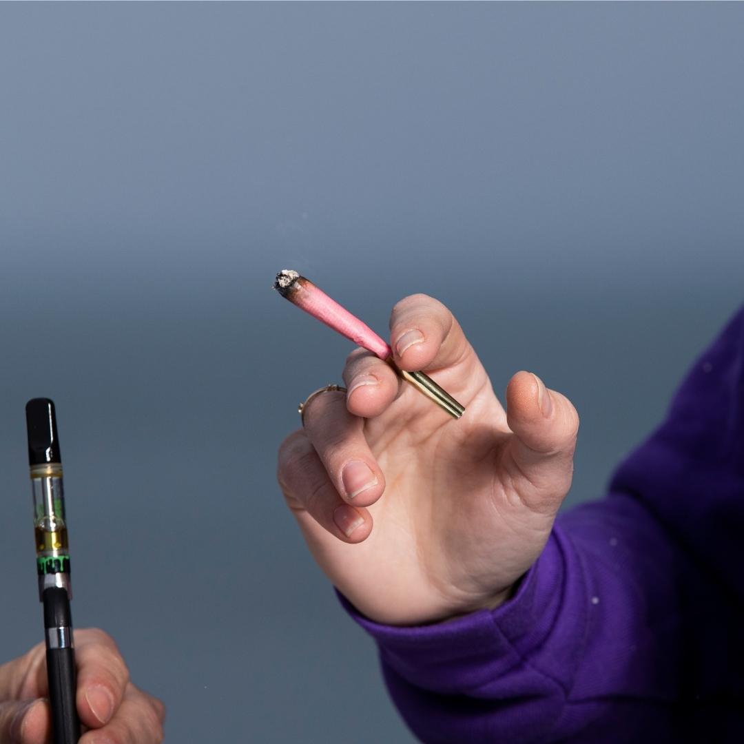 purpletreeltd's tweet photo. Are you more of a joint or a vape kind of person? Luckily, we’ve got both. https://t.co/aYrs8y0RCb