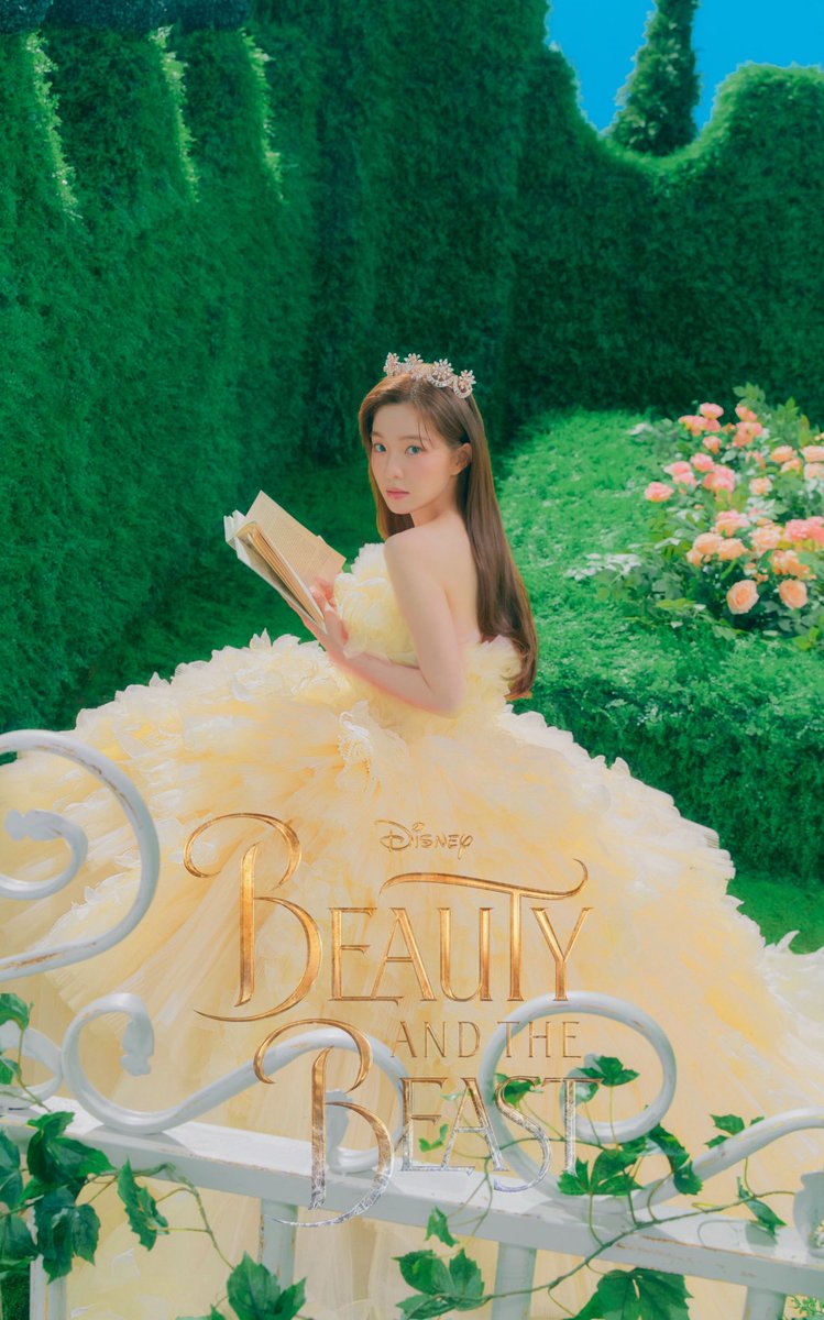 irenefolder's tweet photo. princess 💛 https://t.co/mwINaoz5BO