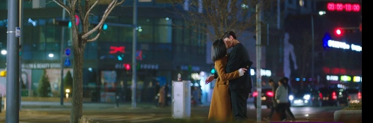sngwnara's tweet photo. i just love how despite #BusinessProposal is a fast-paced romcom considering that we only have 12 episodes, the drama especially the cast really did well portraying the build up between the characters making the timing of confessions feel so right!! 👏🤍

#BusinessProposalEp6 https://t.co/yEK2lW6SXn