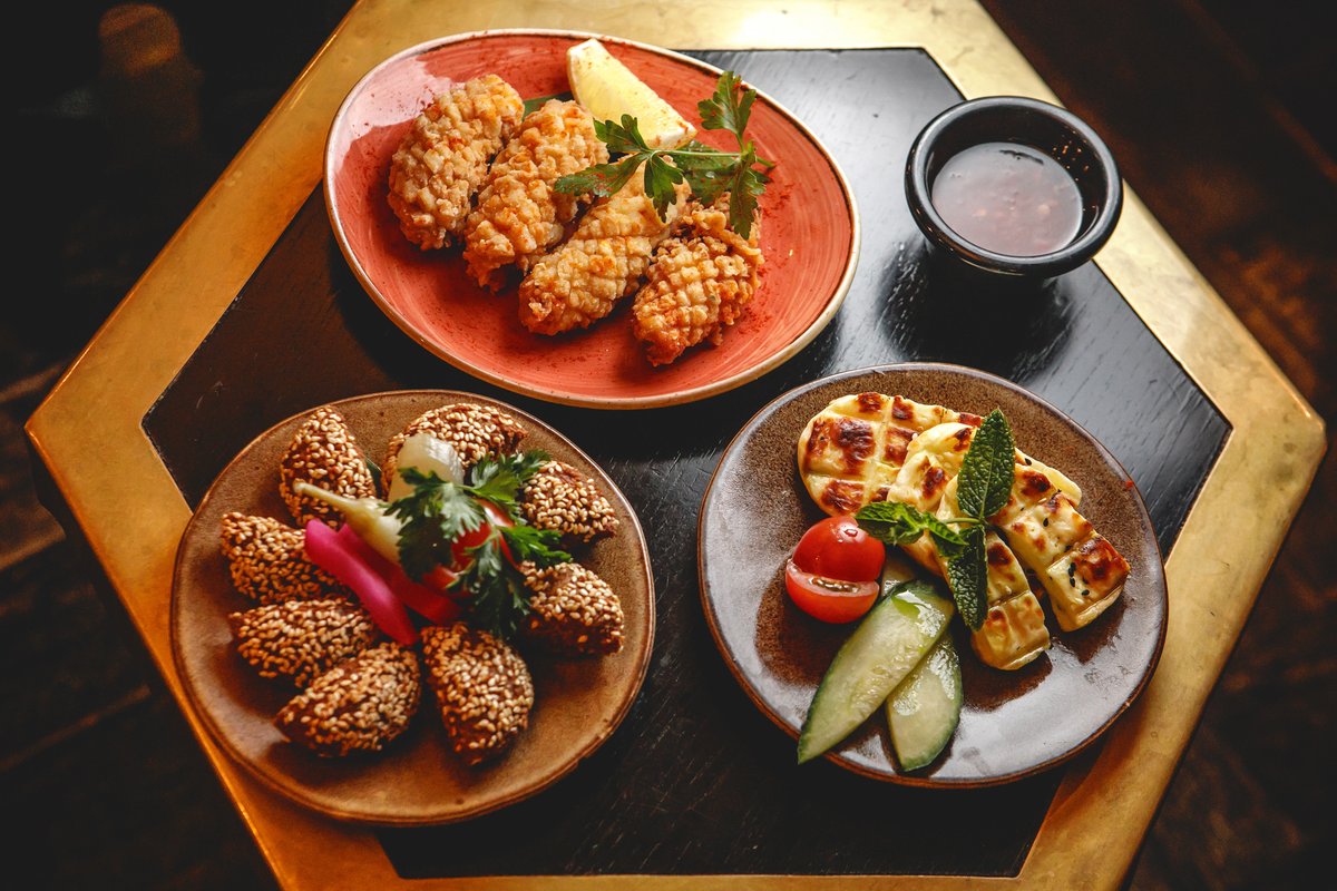 MamouniaLounge's tweet photo. No better feeling than starting the week with a win - with Calamari, Marrakech Salad AND Meshoui back on the menu it's a slam dunk  🤤😍 https://t.co/Mzx329J4hY