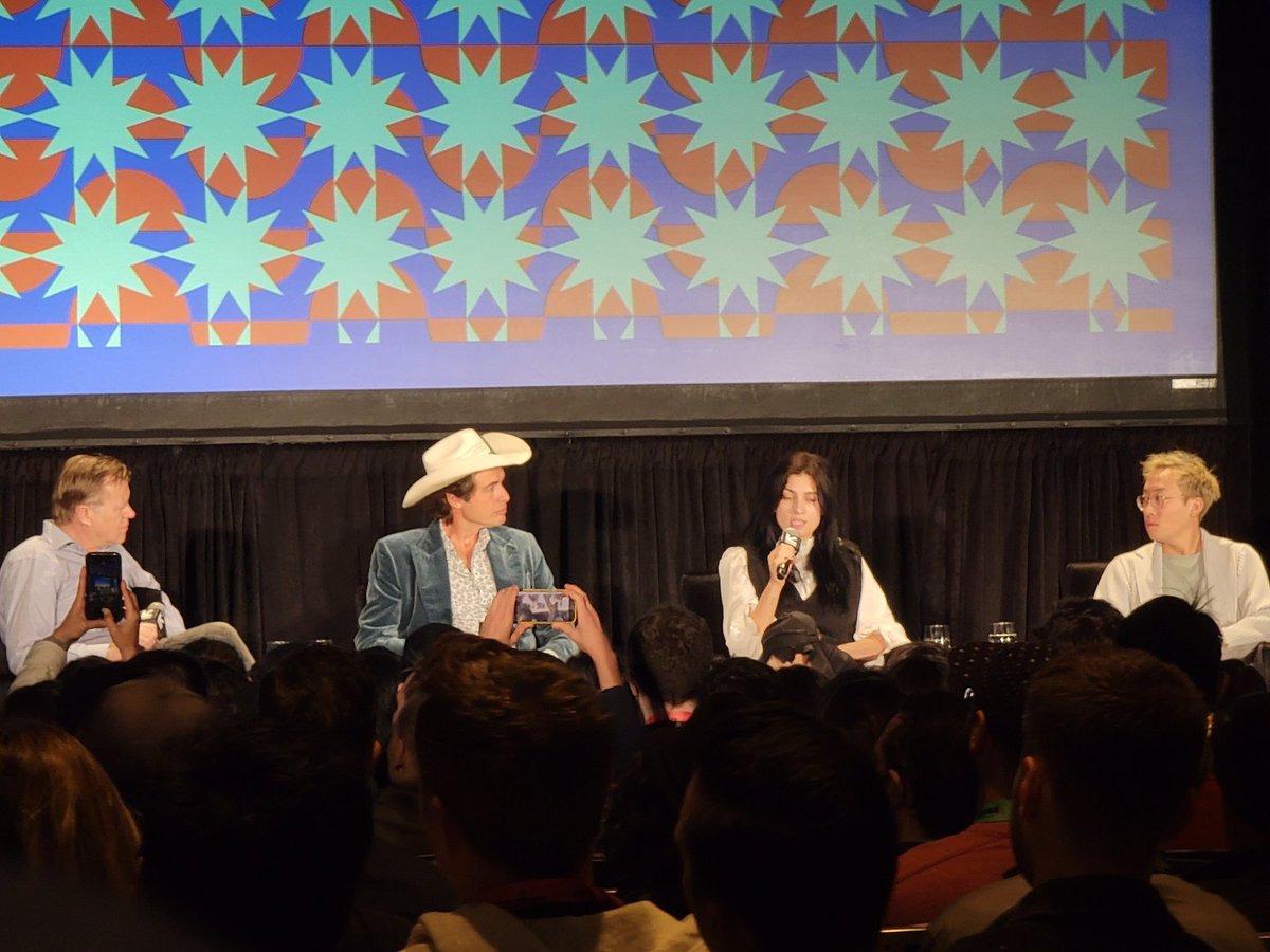 Nadya Tolokonnikova raised $7M for Ukraine in just days with Ukraine DAO!!! Leading the way to decentralizing power and wealth redistribution - quickly - and to the people that need it most. Thank you Nadya!!! #Ukraine #Ukrainedao #pussyriot #ixoworld #unicorndao