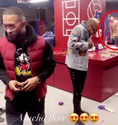 Lilian Chan on Twitter: "Memphis Depay accidentally posts video of