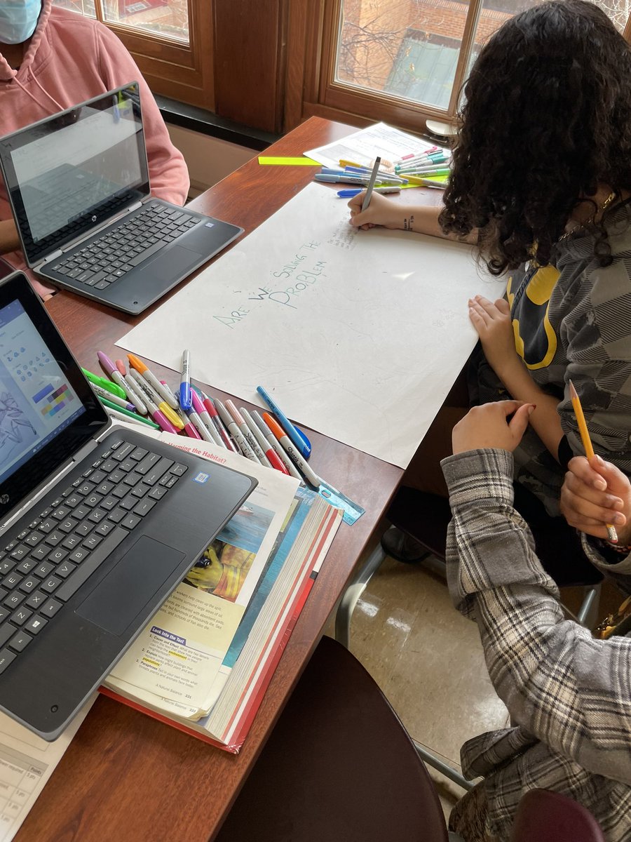 Collaborative Reading Groups 
•
Expert groups making one pager posters to present their section to the rest of the class. <a href="/GrantGatorsSCSD/">GrantSCSD</a> <a href="/SyracuseSchools/">Syracuse City School</a> <a href="/SCSDENL/">SCSD ENL</a> #Collaboration #ells