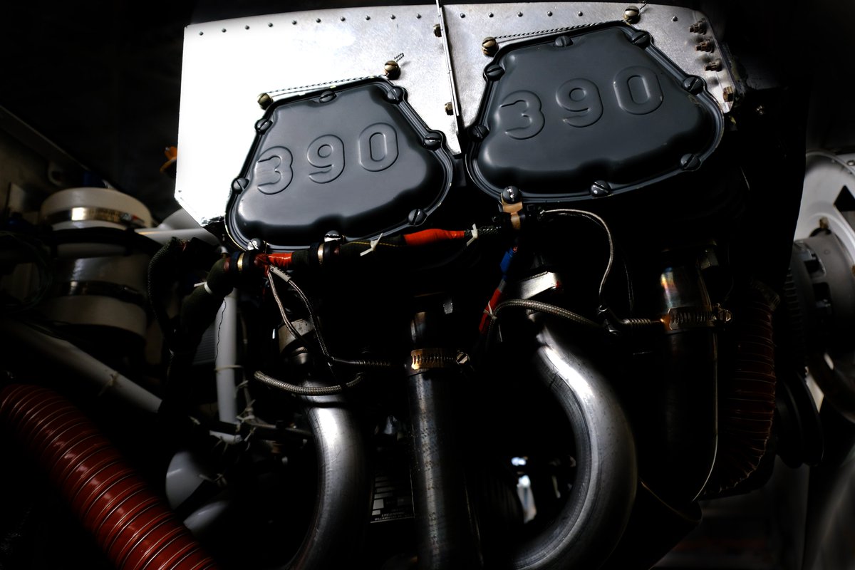 aero_aura's tweet photo. #IntegralR
🔍 Focus sur l’EIS lycoming : INTEGRAL R est équipé d’un système d'allumage électronique amélioré, pour un meilleur rendement et une maintenance optimisée.
------------
#AuraAero #changetheframe https://t.co/xpRdfmaMa9