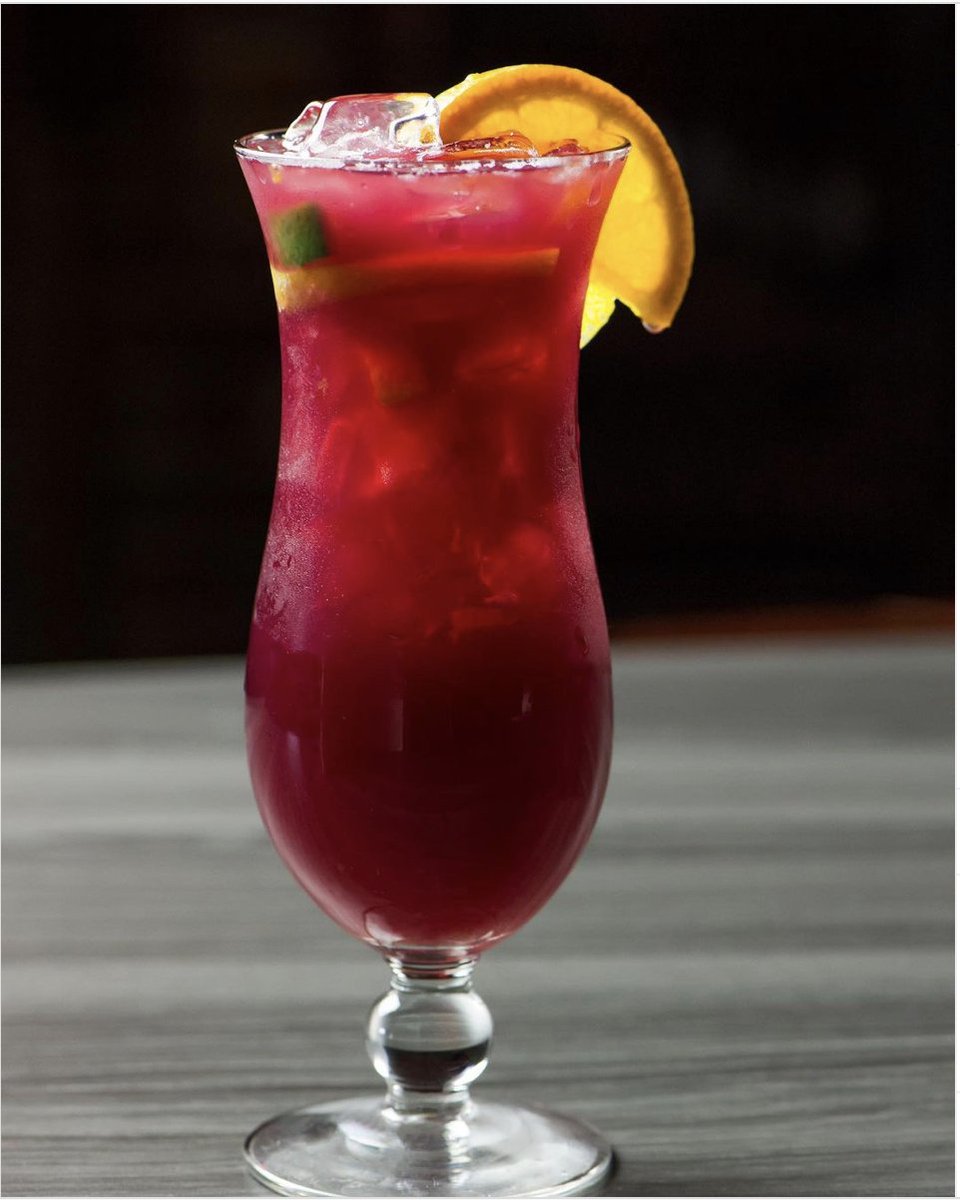 ☀️ We are excited to be adding some new summer time cocktails to our menu. 

☀️ Comment below your favorite Aubree’s cocktail and/or name a cocktail you’d like to see this spring menu. 🍹 

#aubrees #aubrees #michigan #spring #summer #fall #winter #cocktails #pizza #BirdBath