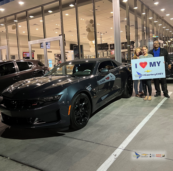 CourtesyChevCom's tweet photo. Congrats Danielle on this awesome 2022 #ChevroletCamaro, assisted by helpful Lamar McLaughlin. Interested in a great deal on a quality #CourtesyChevrolet vehicle? Call Lamar at 602-702-9916. #TheCourtesyWay #FindNewRoads #Camaro #Chevrolet #Chevy #CourtesyChev #NeedACarSeeLamar https://t.co/qPrcBRAQxj