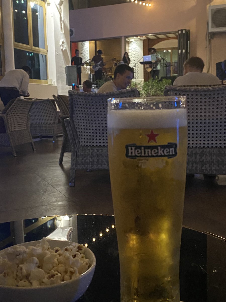 JoeMoriarty8's tweet photo. Holidee #dubai #ibnbattutagate https://t.co/cDCi1uaupJ