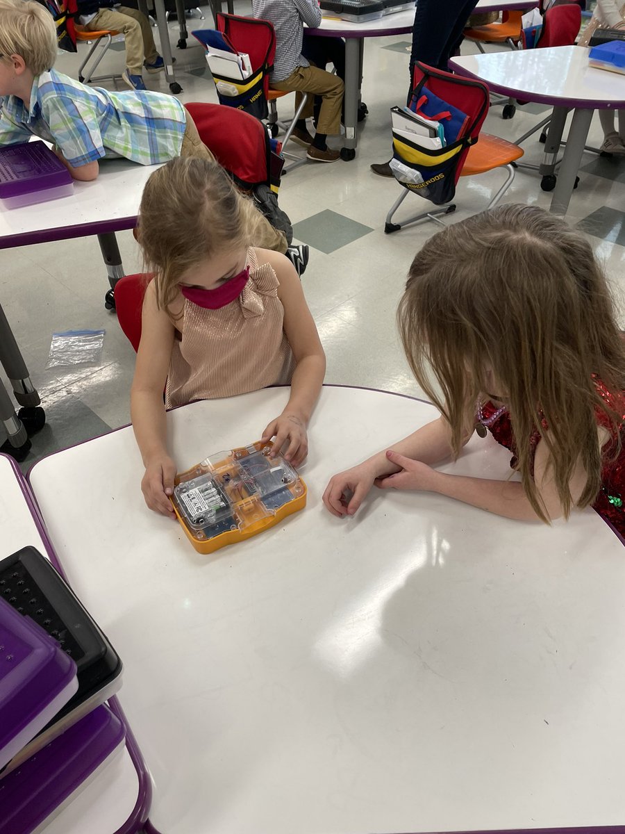 We loved learning about Kibo with Mrs Montgomery and Mrs. Seymour! #cherokeeinspires #findingjoy67 @lmontgomery67 <a href="/seemoretech/">Maggie Seymour</a>