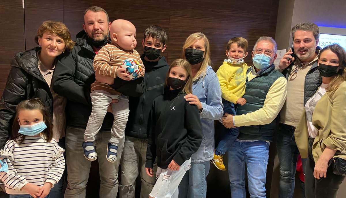 uicc's tweet photo. The international cancer community is supporting cancer patients in the #Ukraine. 

We have highlighted some UICC member actions in this article. Thank you to all those helping people living with cancer in conflict zones. #cancer 

➡️ https://t.co/UTErWPhdaQ https://t.co/SqHZIGuGcc