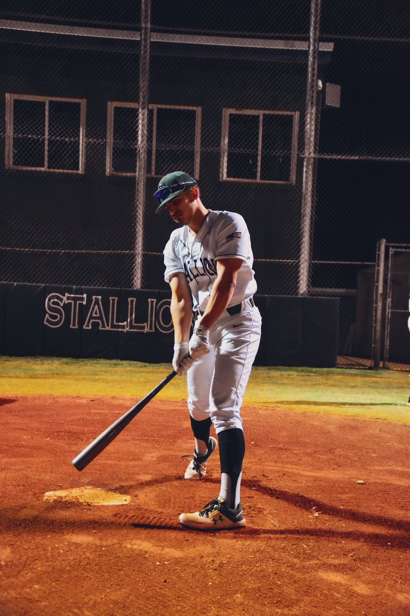 capturesby_jake's tweet photo. @SoCo_Baseball has there first game tomorrow 6:30 @ soco‼️ https://t.co/Wje7lmtn1o