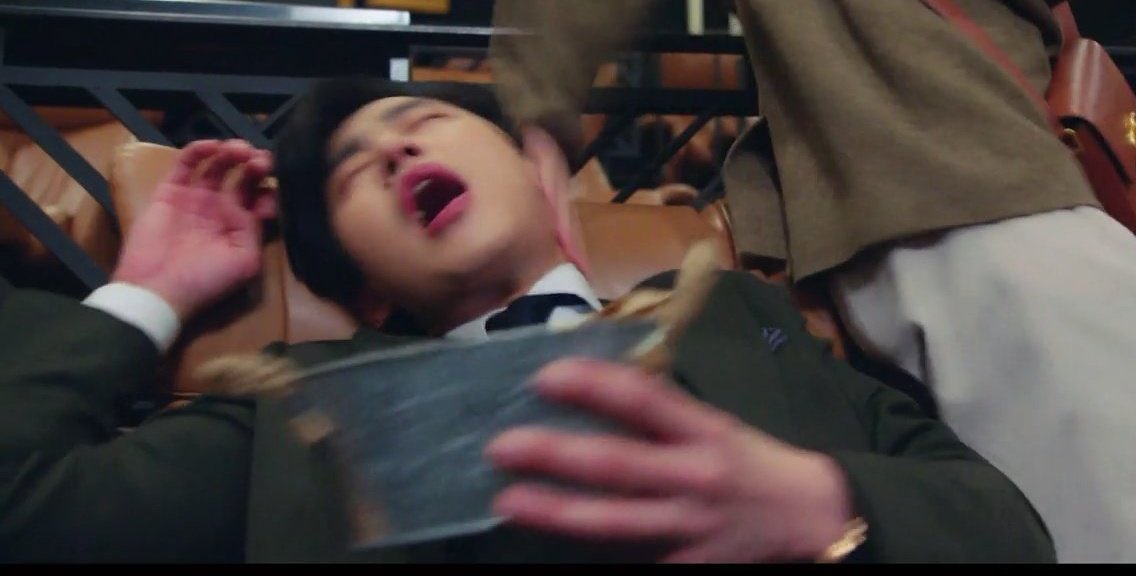 kdramadreams's tweet photo. Somebody please save this poor dinosaur. He just wanna date. 😭😂

 #BusinessProposalEp6 #BusinessProposal #AhnHyoSeop https://t.co/JVRwdq1nf9