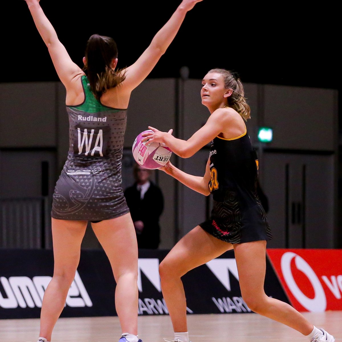 How it started ⏩ How it’s going 

Christina Shaw
🏐 GK / GD  
🎂 6 December 1997

#WaspsAlways