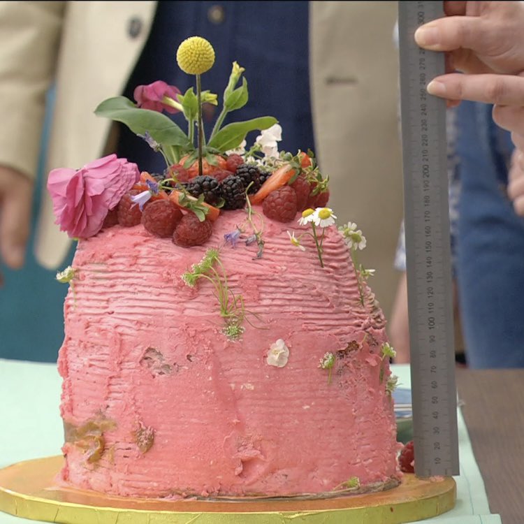 Michal pro porotce v osobní výzvě připravil třešňovou bublaninu. V technické výzvě obsadil 2. místo. V kreativní výzvě se Michalovi nedařilo, a bohužel ze soutěže vypadl.