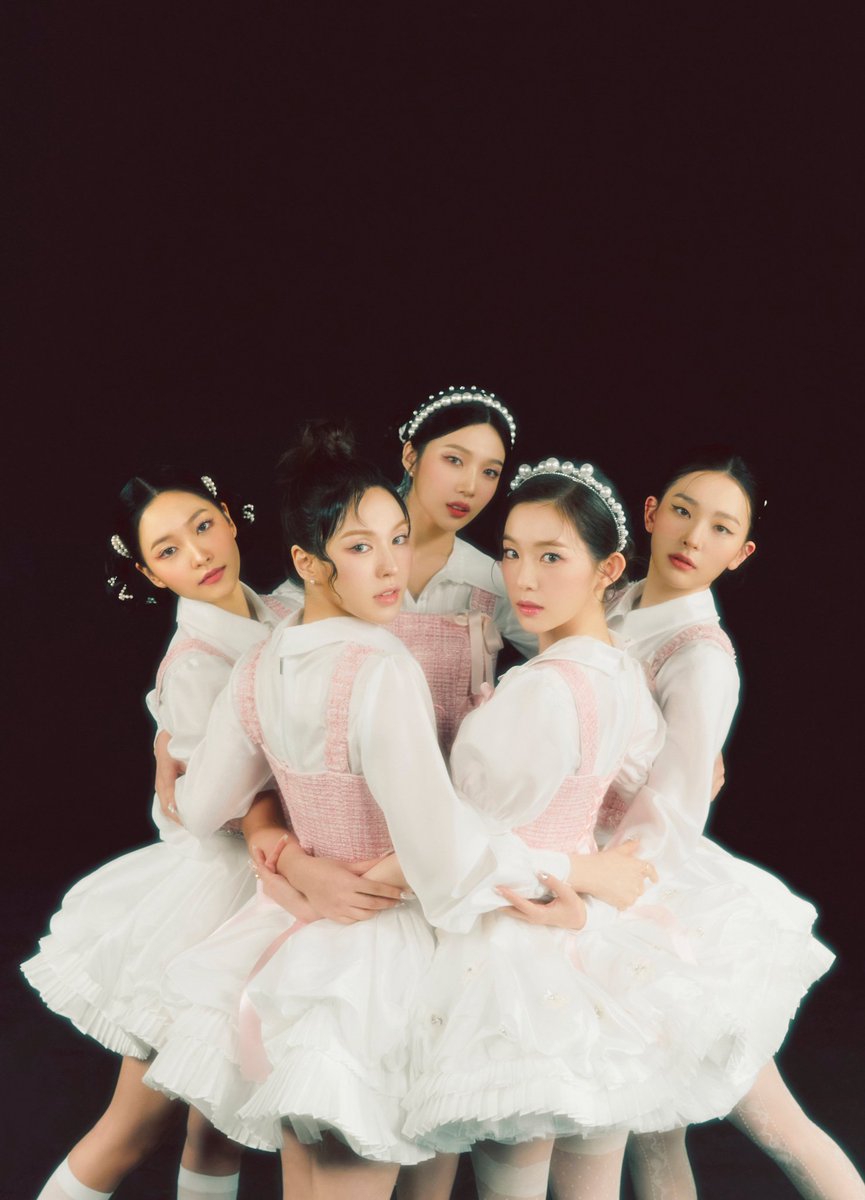 bjhirene's tweet photo. And every soul has written their own great story with the motion to complete calmato, the series of tranquility. Every pair of eyes watch in wonderment, until delight would not be pent. https://t.co/Mv1q6wC4rS