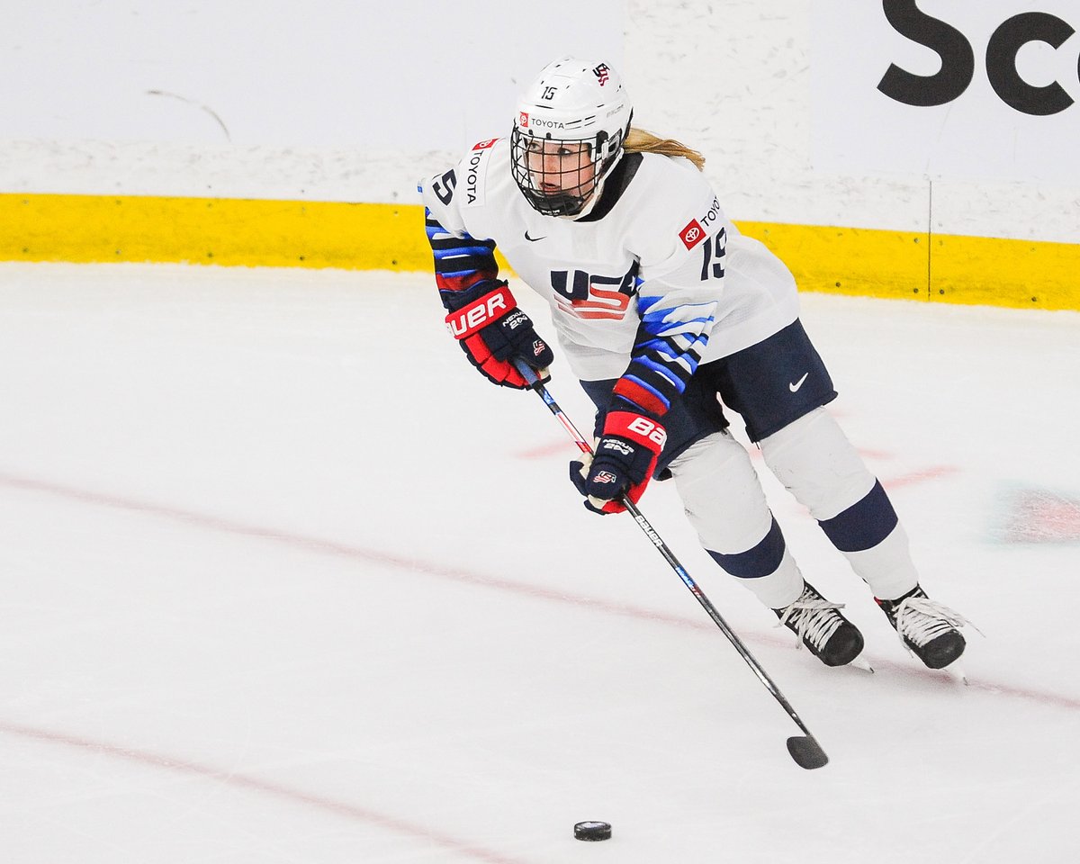 A lot happening for Wizard Night Saturday:

⚡️Specialty jerseys &amp; wands
🦉Wizardry creatures &amp; magicians 
🥈@USAHockey Olympic Silver Medalist <a href="/Savannah_Harmon/">Savannah Harmon</a> on hand for pics &amp; autographs!

📰 bit.ly/WizardNightPro…