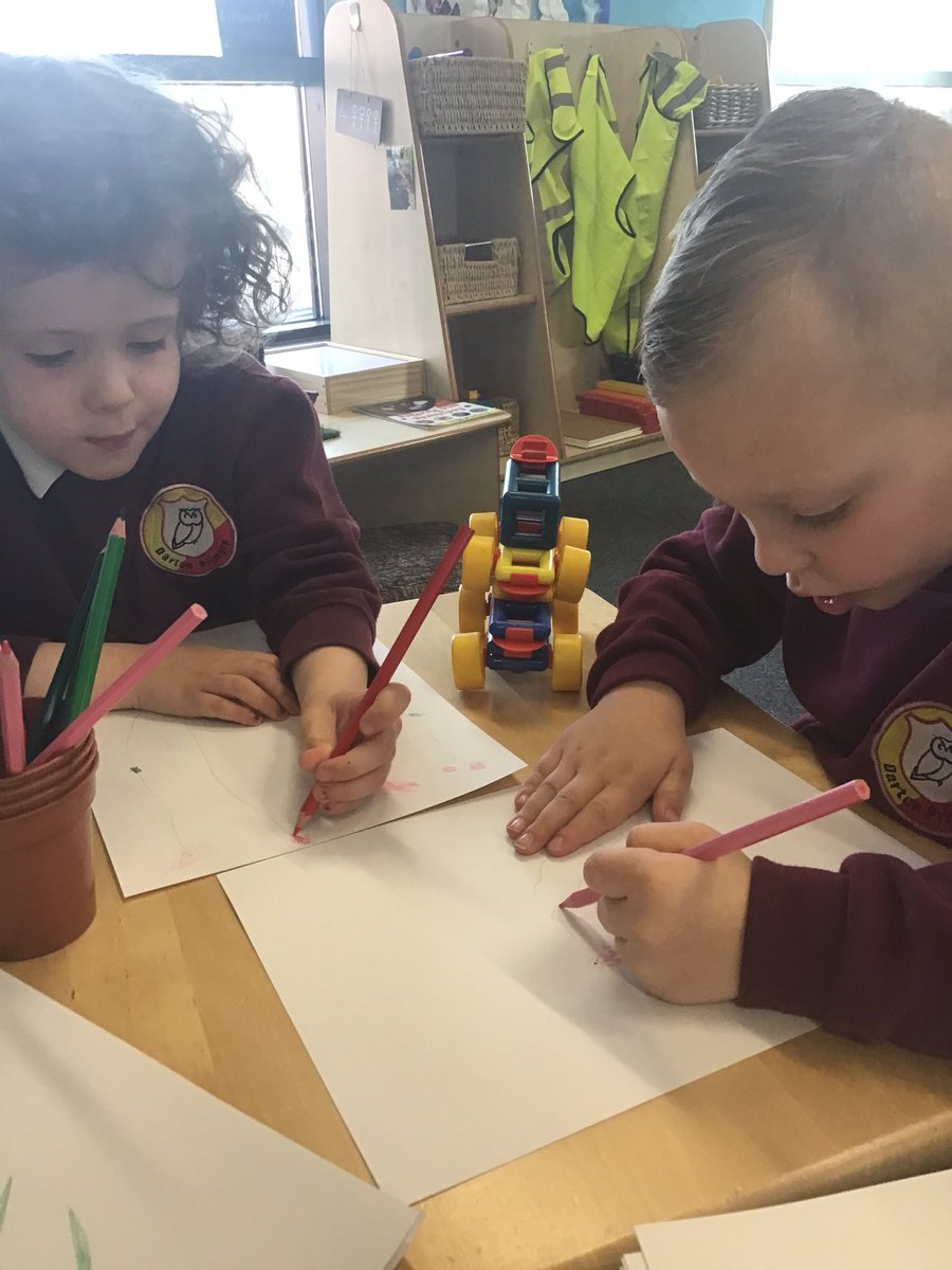 DartonNursery's tweet image. Drawing our Spring flowers 🌺 Carnations! @DartonPrimary #dps_art