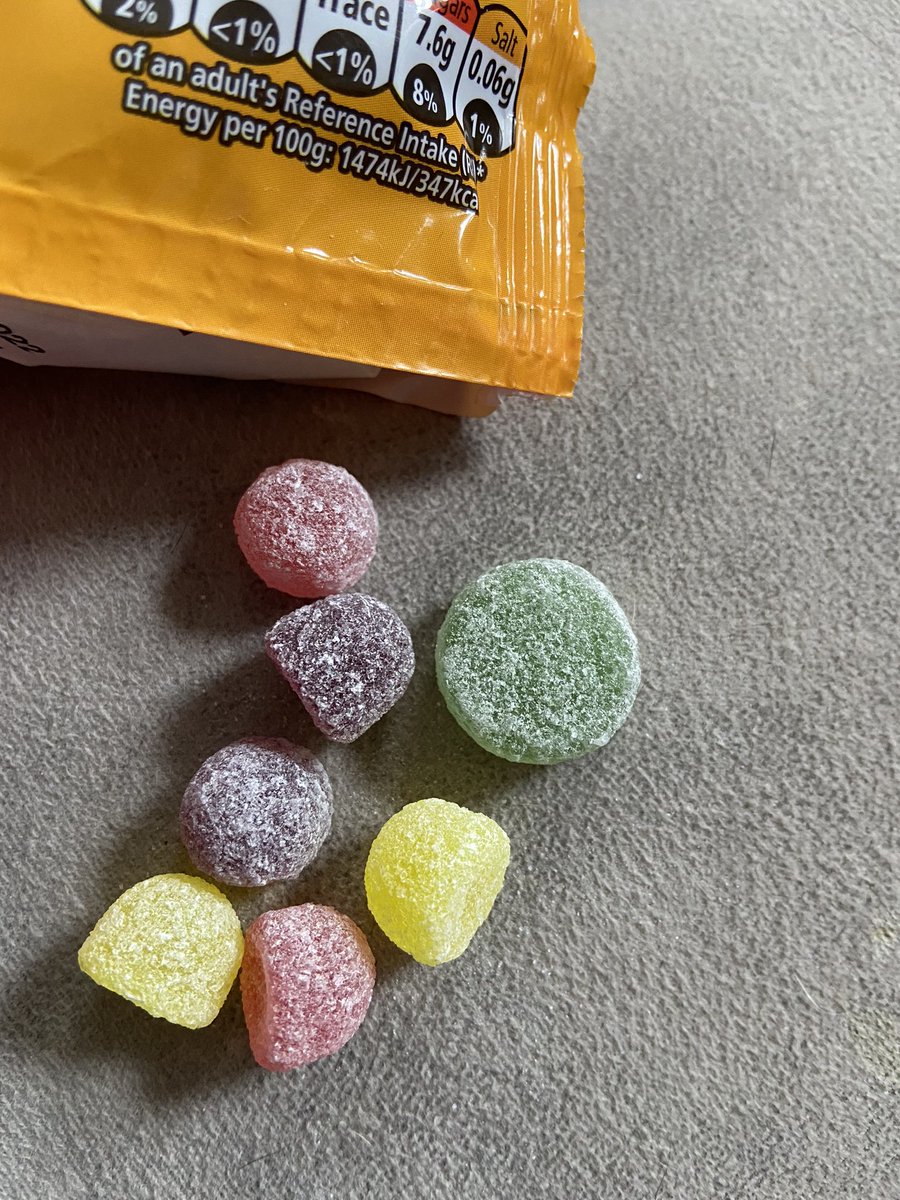 t23nds's tweet photo. @ROWNTREES unhappy I found this in my jelly tots https://t.co/9OrhDrZIcM