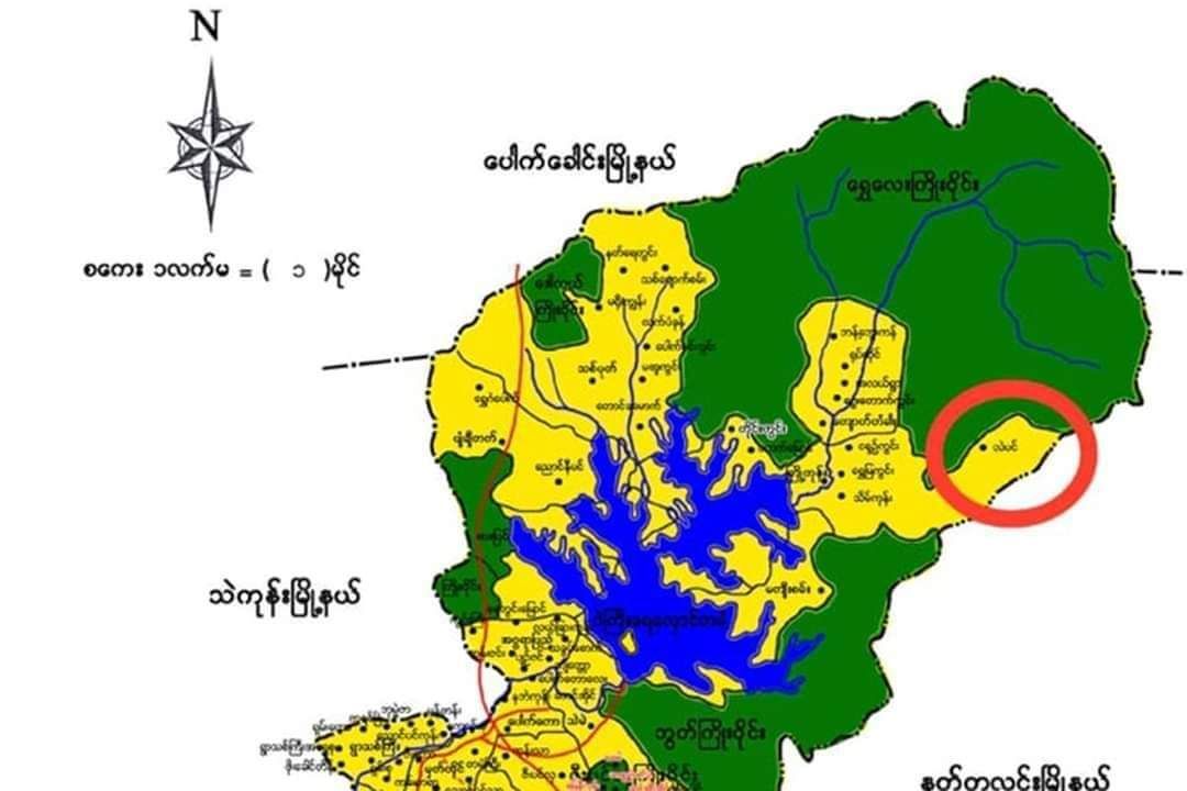 TTFR__Myanmar's tweet photo. In Bago's Paungdae Twp, Laebin Vlg: #MyanmarMilitaryTerrorists burnt down 14 houses at around 3 AM on Mar 15.  #2022Mar15Coup #WarCrimesOfJunta #WhatsHappeningInMyanmar https://t.co/pjoZaC2mVP