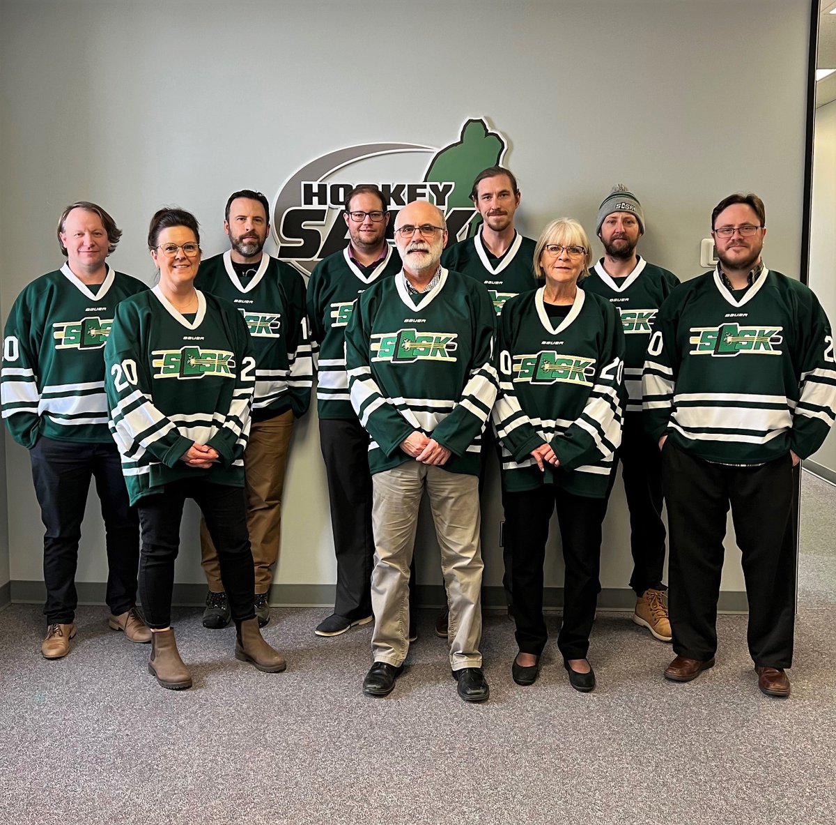 We'd like to take this moment to offer our message of support for Beau Beddow. Beau, an 8-year-old hockey player from Moose Jaw, is undergoing high-risk surgery today.

We ask that you show your support by posting a picture in your favourite jersey using the #BraveBeau