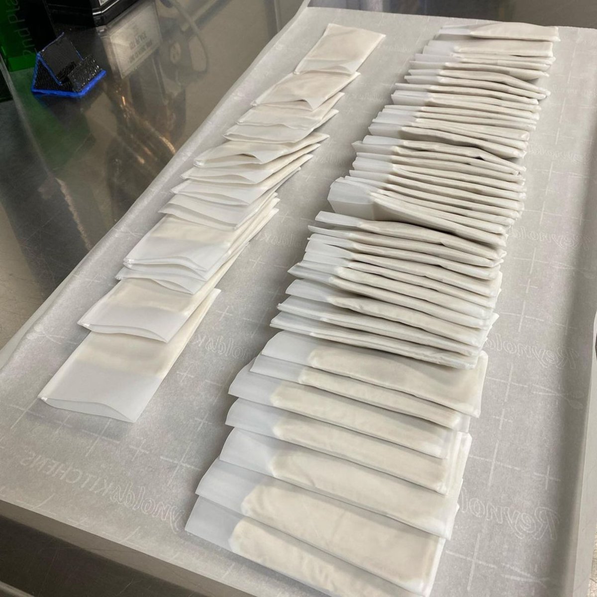 olio710's tweet photo. Lemon mixes galore! Our Lemon Lava #1 was combined with three of our personal favorites; Sour D x Wilson, Slurricane, and Forbidden Wine to create new blends of amazing lemon flavors ranging from zesty and sour, to berry lemonade. When life gives you lemons… https://t.co/PoMPYDgufe