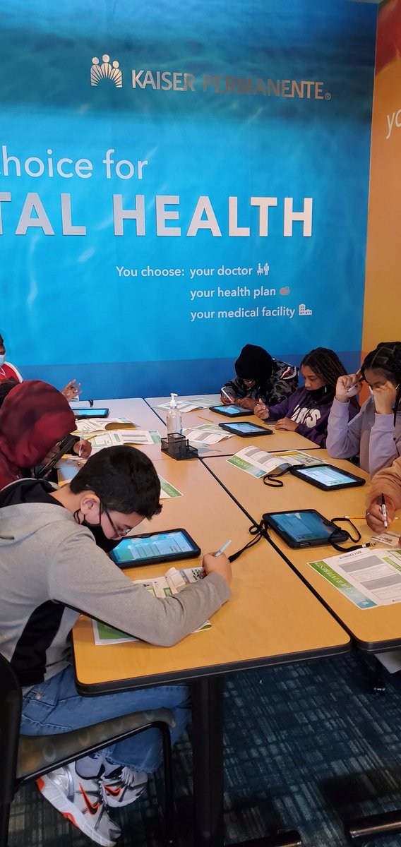 <a href="/McNairFCS/">Dr. Ronald E. Mcnair</a> students are learning about their life scenarios. Time to find out who's married, has kids, and finished college 🤔 <a href="/malisa__vaughan/">Malisa Vaughan M.Ed</a> <a href="/jageorgia/">JA of Georgia</a>