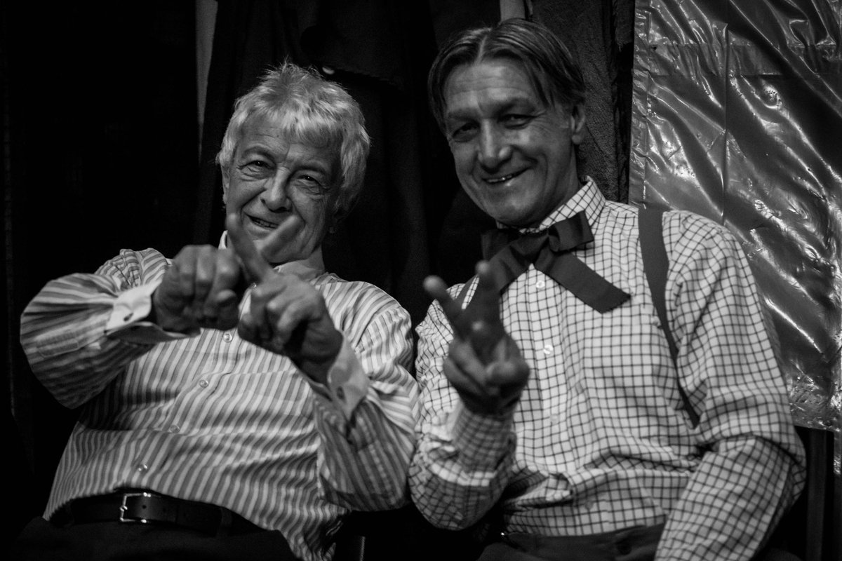 PatoOrozco1's tweet photo. Buen viaje querido maestro! Gracias por tu cariño y respeto. Siempre serás un ejemplo de compromiso, honestidad, solidaridad y amor por el trabajo. Te voy a extrañar ❤️ QEPD Arturo Bonín https://t.co/D5icYrkPJB