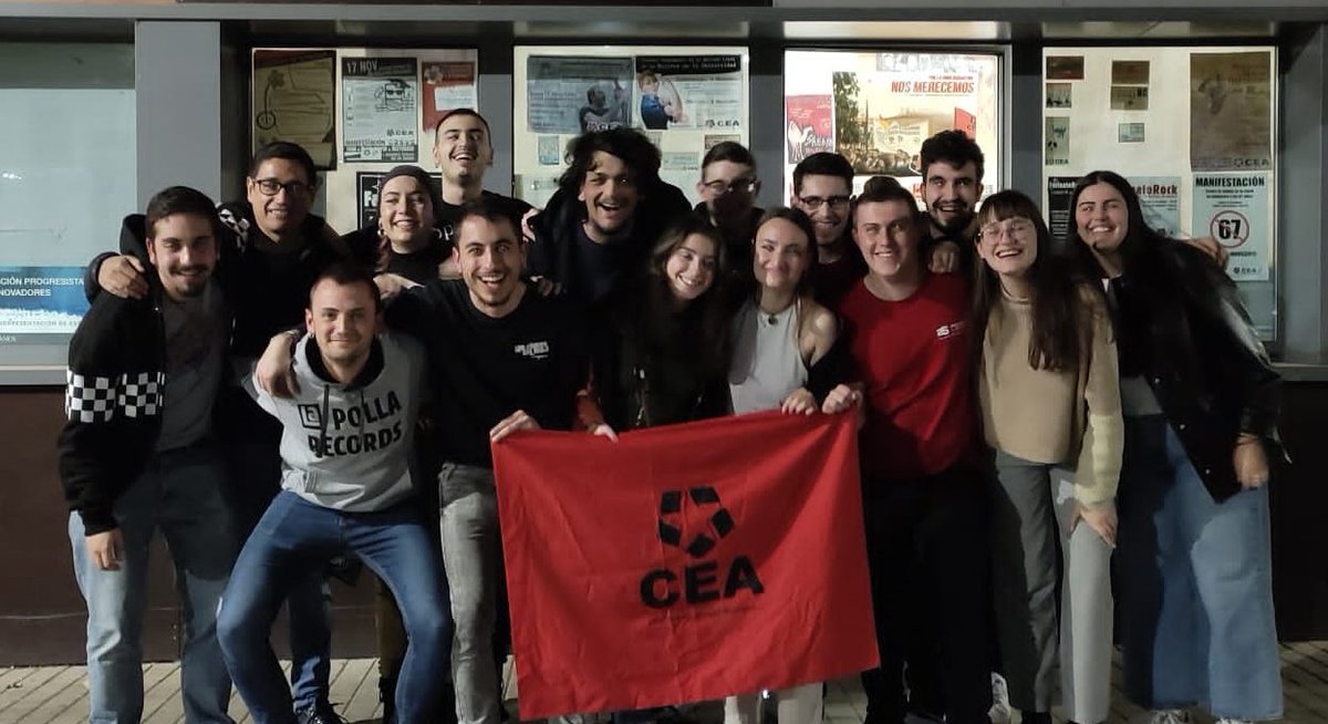 CEAestudiantes's tweet photo. 🗳️ CEA vuelve a ganar las elecciones al claustro universitario. Hoy ganamos en las urnas pero lo fundamental es seguir organizados día a día en cada aula luchando por la USAL que nos merecemos. https://t.co/albfNAWPcp