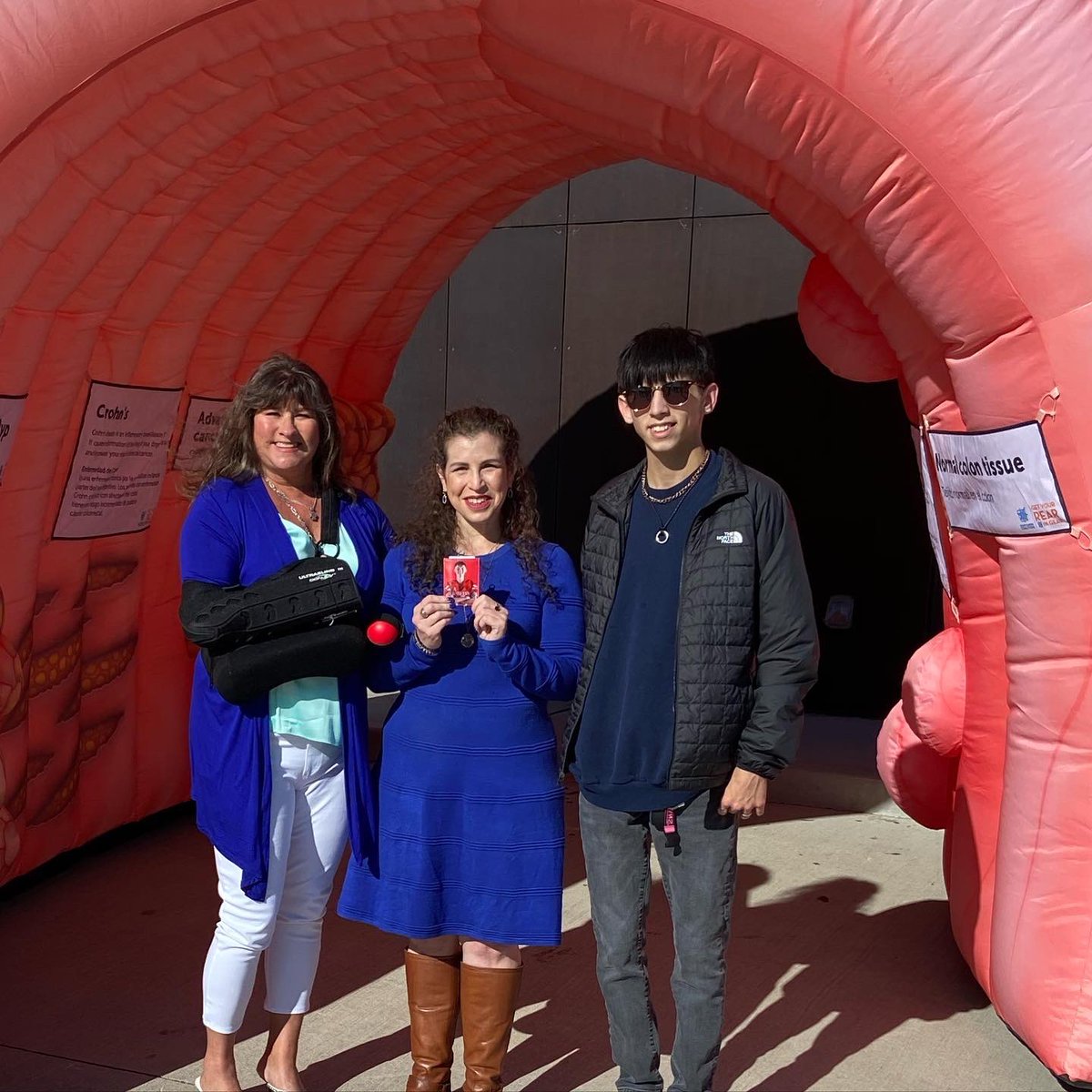 ARosen380's tweet photo. United in BLUE with a mission to prevent colorectal cancer by spreading awareness! Thank you @ACSTEXAS @ACSCANTexas  @AmericanCancer @ColonCancerCoal @bcmhouston @BCMCancerCenter @houmayor @SylvesterTurner for a morning to remember!

#BlueforCRC #cancer #crcsm  #ColorectalCancer https://t.co/U0s5ZLqpua
