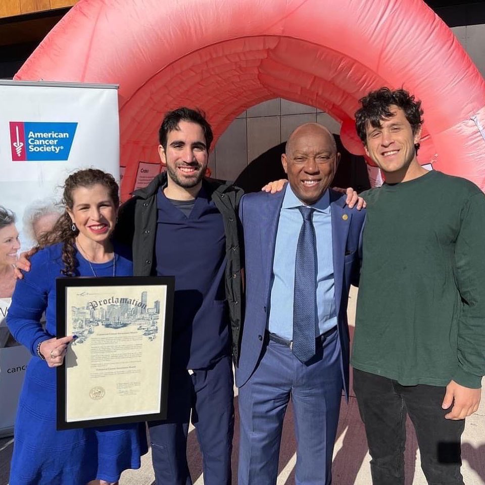ARosen380's tweet photo. United in BLUE with a mission to prevent colorectal cancer by spreading awareness! Thank you @ACSTEXAS @ACSCANTexas  @AmericanCancer @ColonCancerCoal @bcmhouston @BCMCancerCenter @houmayor @SylvesterTurner for a morning to remember!

#BlueforCRC #cancer #crcsm  #ColorectalCancer https://t.co/U0s5ZLqpua