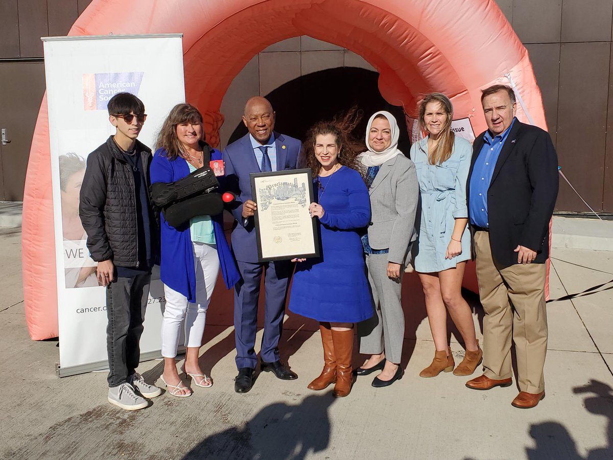 ARosen380's tweet photo. United in BLUE with a mission to prevent colorectal cancer by spreading awareness! Thank you @ACSTEXAS @ACSCANTexas  @AmericanCancer @ColonCancerCoal @bcmhouston @BCMCancerCenter @houmayor @SylvesterTurner for a morning to remember!

#BlueforCRC #cancer #crcsm  #ColorectalCancer https://t.co/U0s5ZLqpua