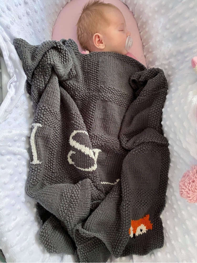 KnittedNiceties's tweet photo. I hope you're all having a great #Wednesday ...
#elevenseshour today I have a few of my #personalised #patchwork #blankets 
I have lots of designs available
#knitted_niceties #QueenOf #QueenOf Knitted Blankets https://t.co/EEyt2z7QEG