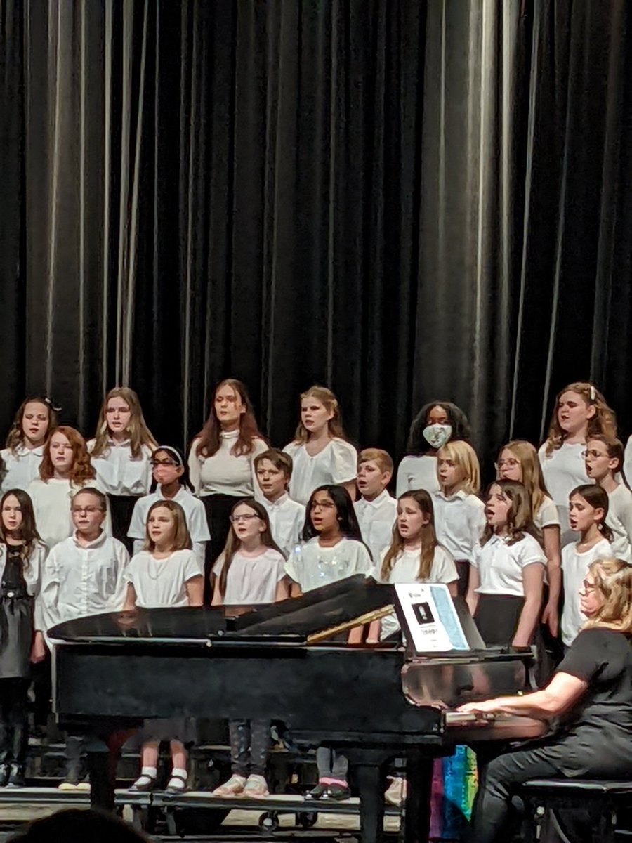 WDisney_Music's tweet photo. Disney was represented well at the OSHE and Millard Honor Choir! What an amazing concert!! Bravo! https://t.co/dNPkUYMbKe