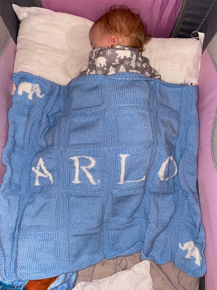 KnittedNiceties's tweet photo. I hope you're all having a great #Wednesday ...
#elevenseshour today I have a few of my #personalised #patchwork #blankets 
I have lots of designs available
#knitted_niceties #QueenOf #QueenOf Knitted Blankets https://t.co/EEyt2z7QEG
