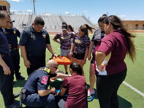 CraigVollATC's tweet photo. Each year @MyFranciscan ATs meet with first responders in our communities to review our emergency action plans.  This assures we are all on the same page and at our best when someone really needs it!  #NATM2022  #FranciscanHealthSportsMedicine https://t.co/IGQQerx4QT