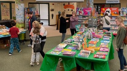 GP157c's tweet photo. Book fair is BACK!! Thank you to the FSP and ALL our @GP157c families for your support! Everyone is loving their new books! #Allin157c #GPgoing4gold #157cmarch https://t.co/NXucjR2SUr