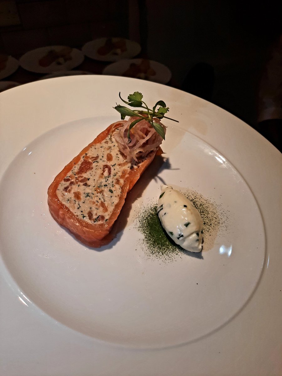 DavisJimmyd84's tweet photo. Another Dinner done. Salmon Terrine, Horseradish Cream.
Herb Crusted Lamb, Mustard Potato Mash, Braised Hispy Cabbage.
Compressed Apple, Toffee, Vanilla Cream
@racarter98 @ClarkWesty @2EatBedford https://t.co/l3gZUSoIkt