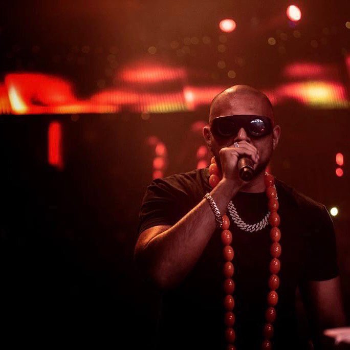 duttypaul's tweet photo. NEW UK TOUR DATES!!! SEE YALL SOON!!! RRR!!! @GeestarEmpire 

https://t.co/KXZlYa956l https://t.co/Qy4MuTNrNU