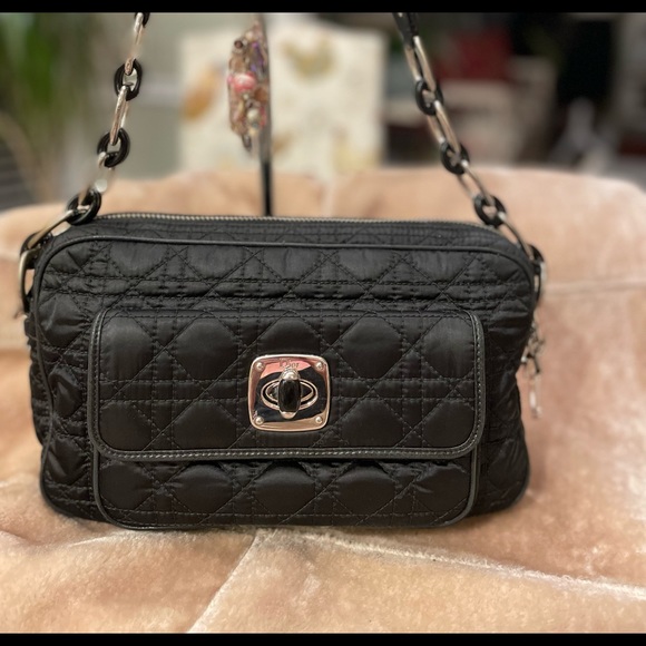 So good I had to share! Check out all the items I'm loving on <a href="/Poshmarkapp/">Poshmark</a> #poshmark #fashion #style #shopmycloset #freepeople #parker #dior: posh.mk/8nKTeR1wqob